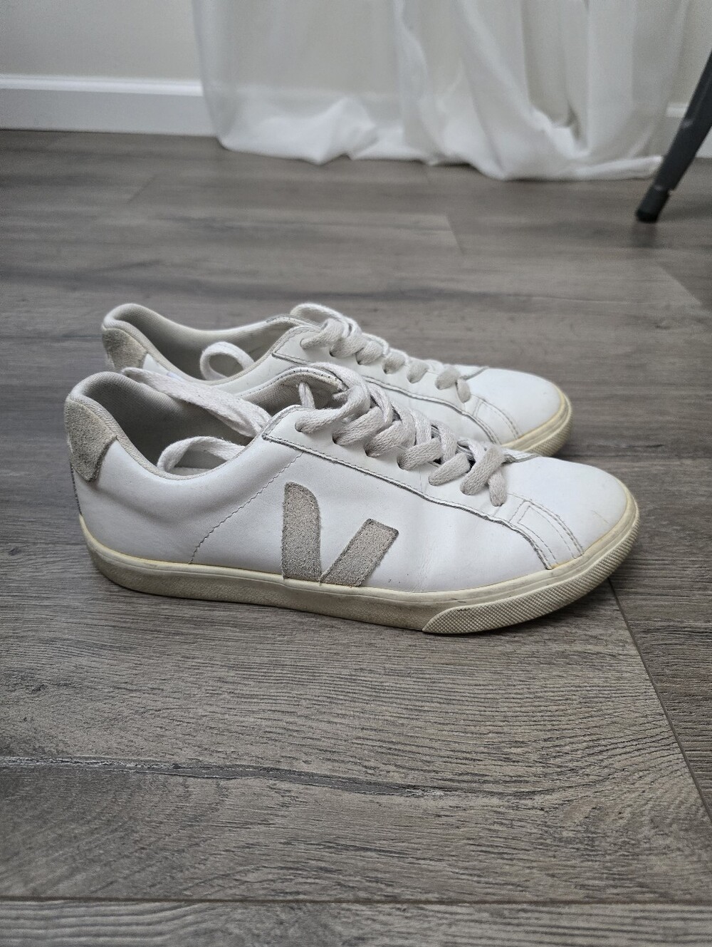 Veja Esplar White Leather Sneakers White & Beige Womens Size 8 Athleisure